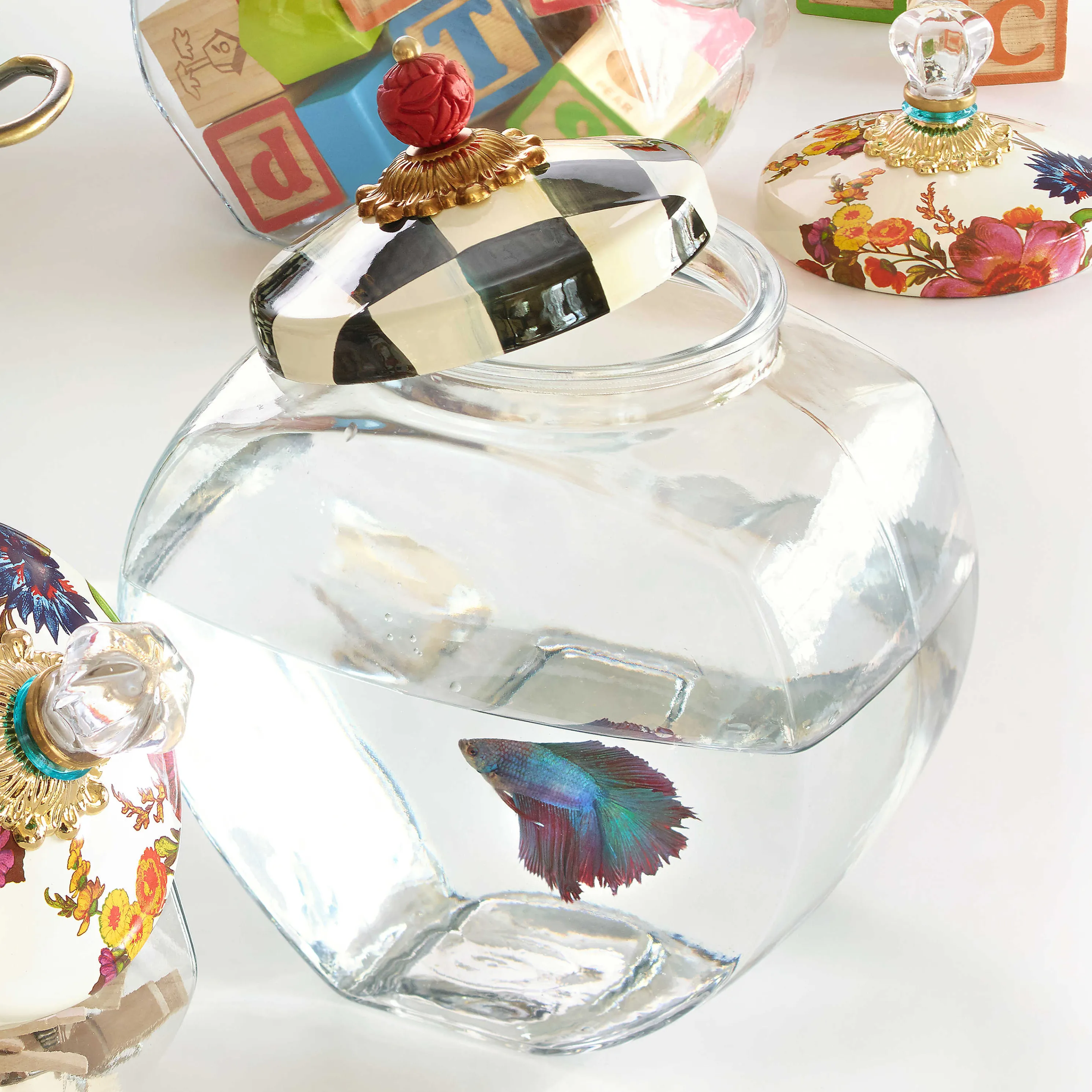 Cookie Jar With Courtly Check Enamel Lid