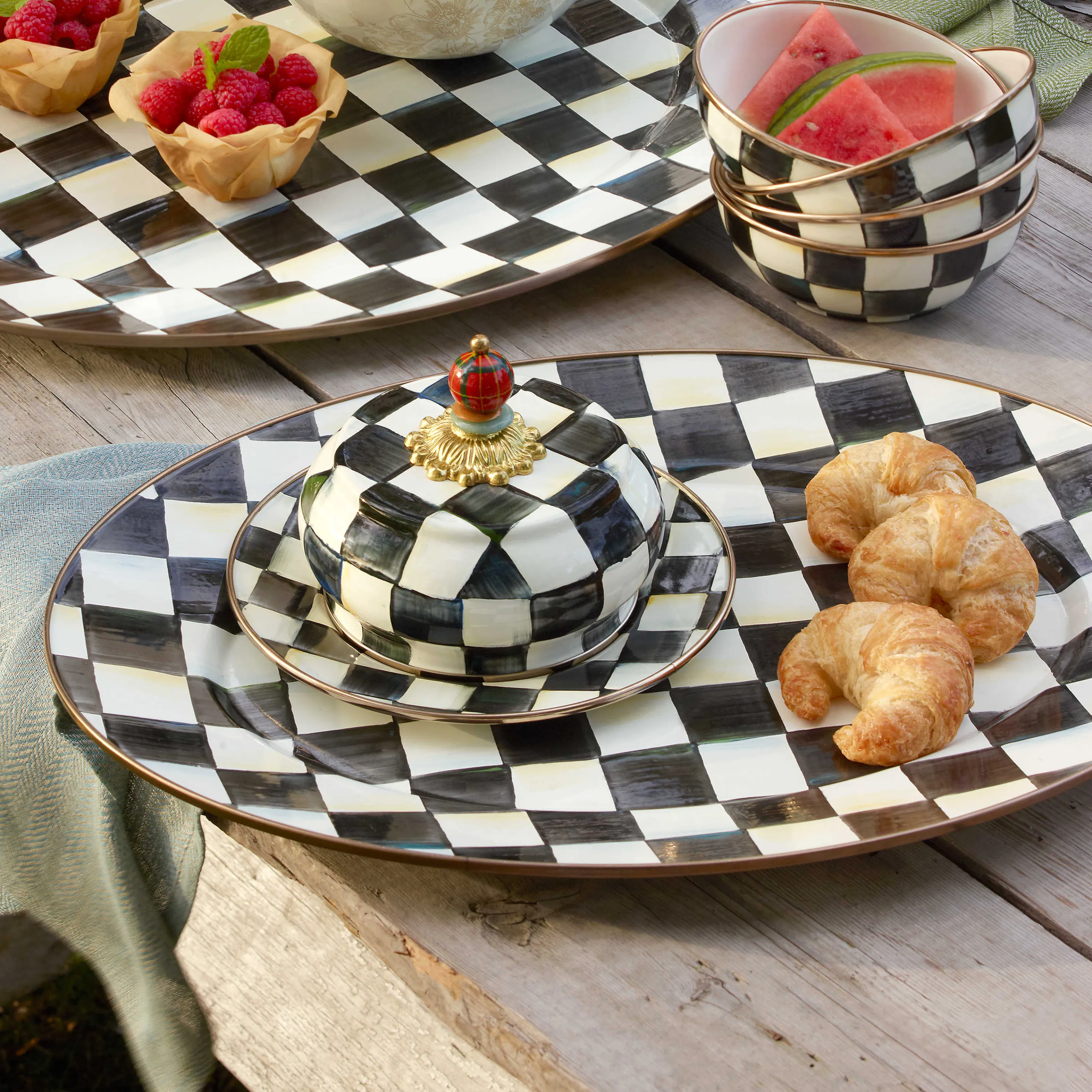 Courtly Check Enamel Oval Platter - Medium