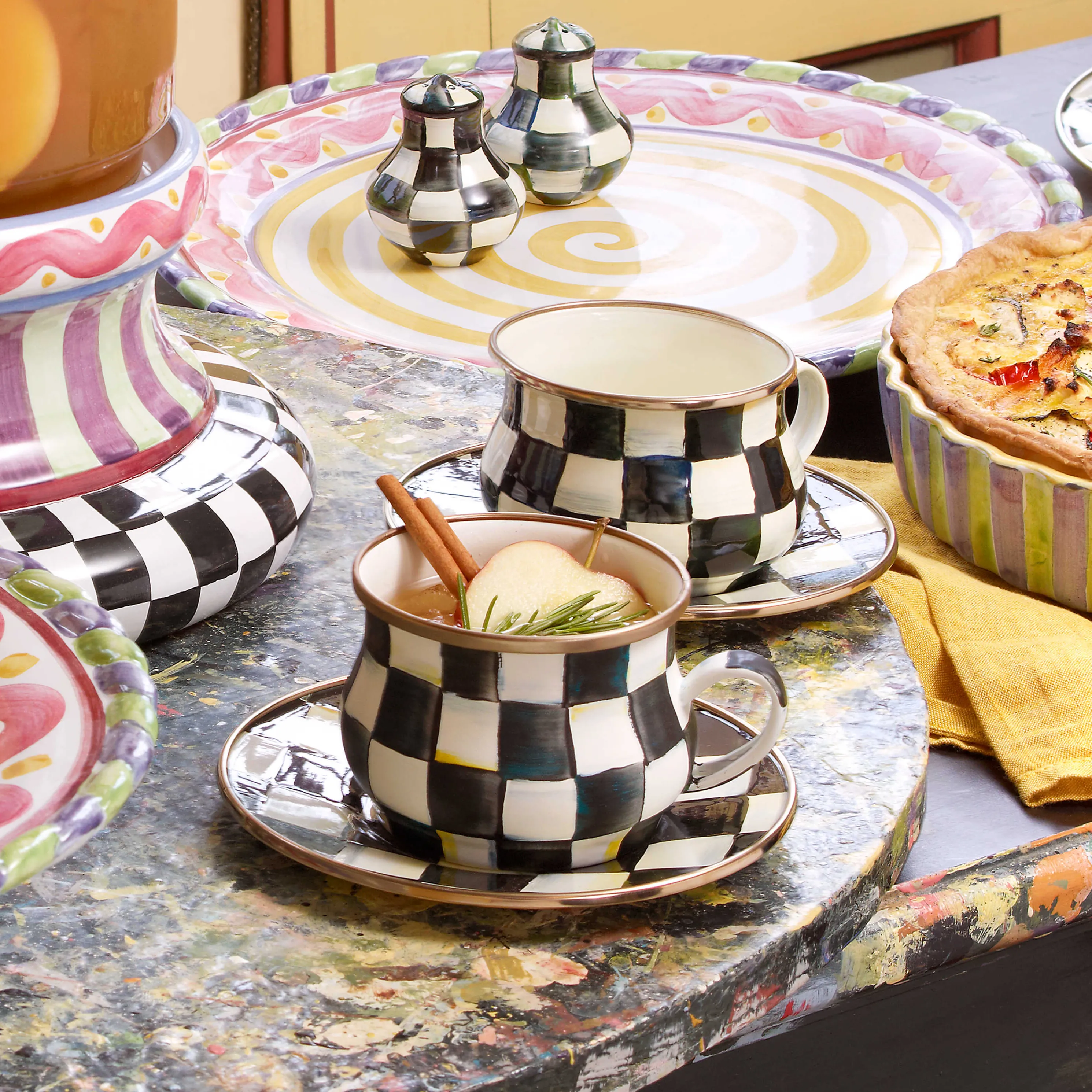 Courtly Check Enamel Teacup