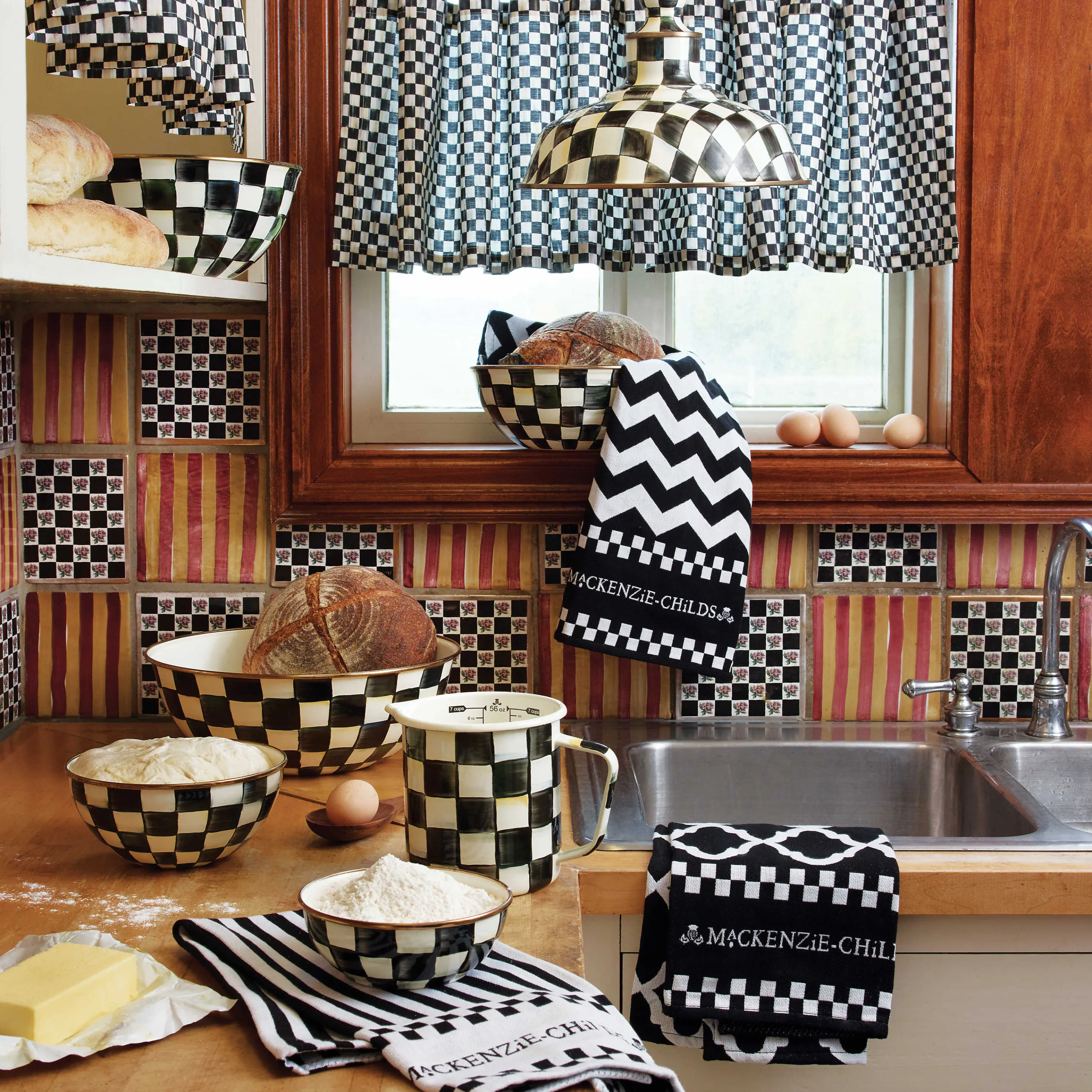 Courtly Check Enamel 7 Cup Measuring Cup