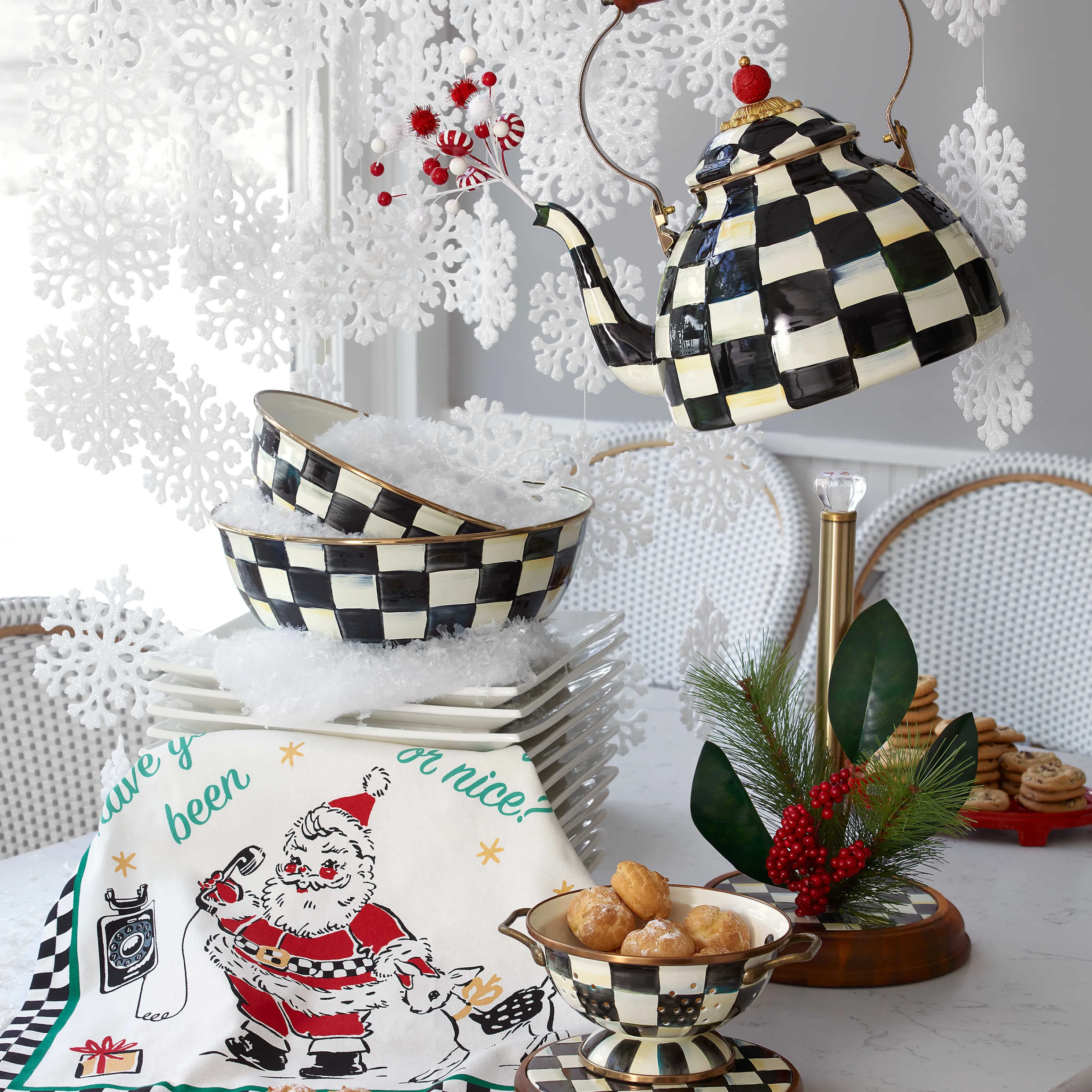 Courtly Check Enamel Trivet