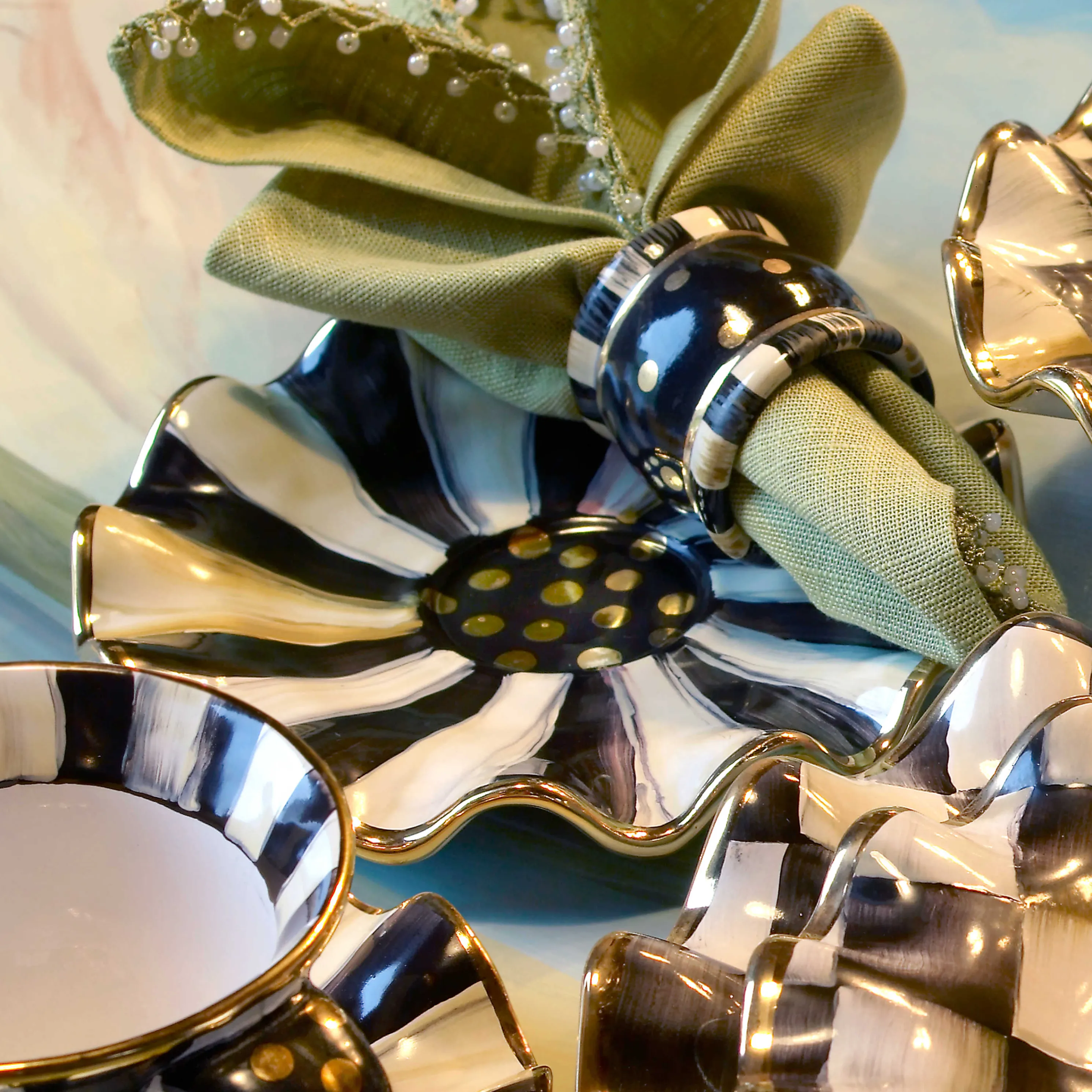 Courtly Check Saucer