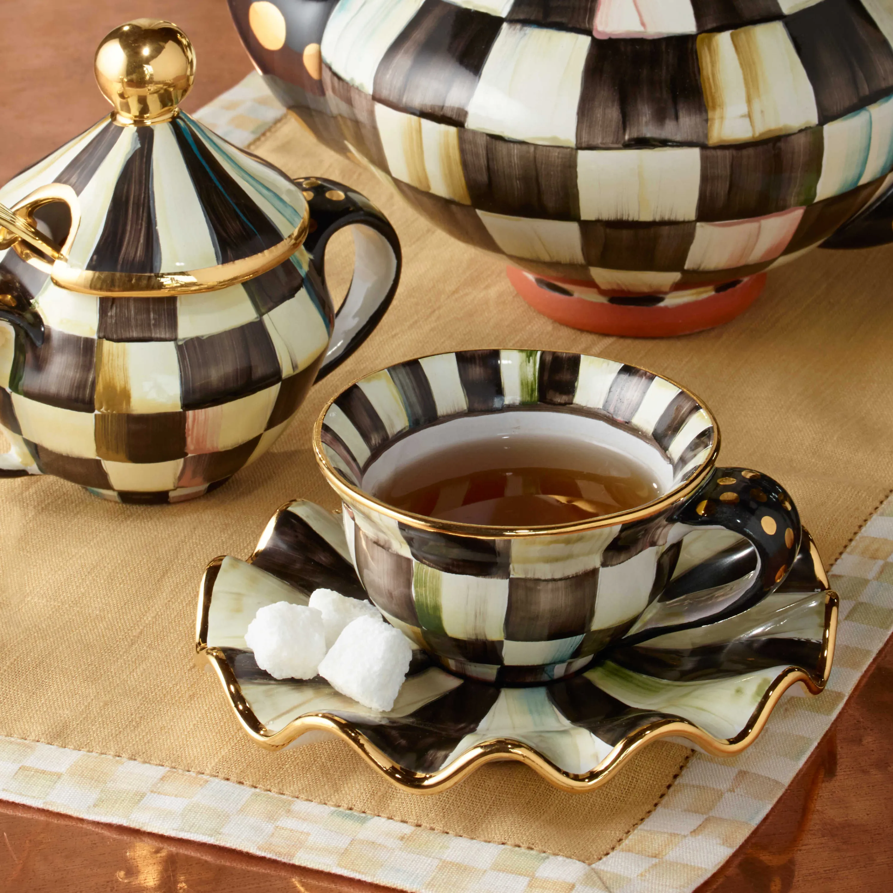 Courtly Check Teacup