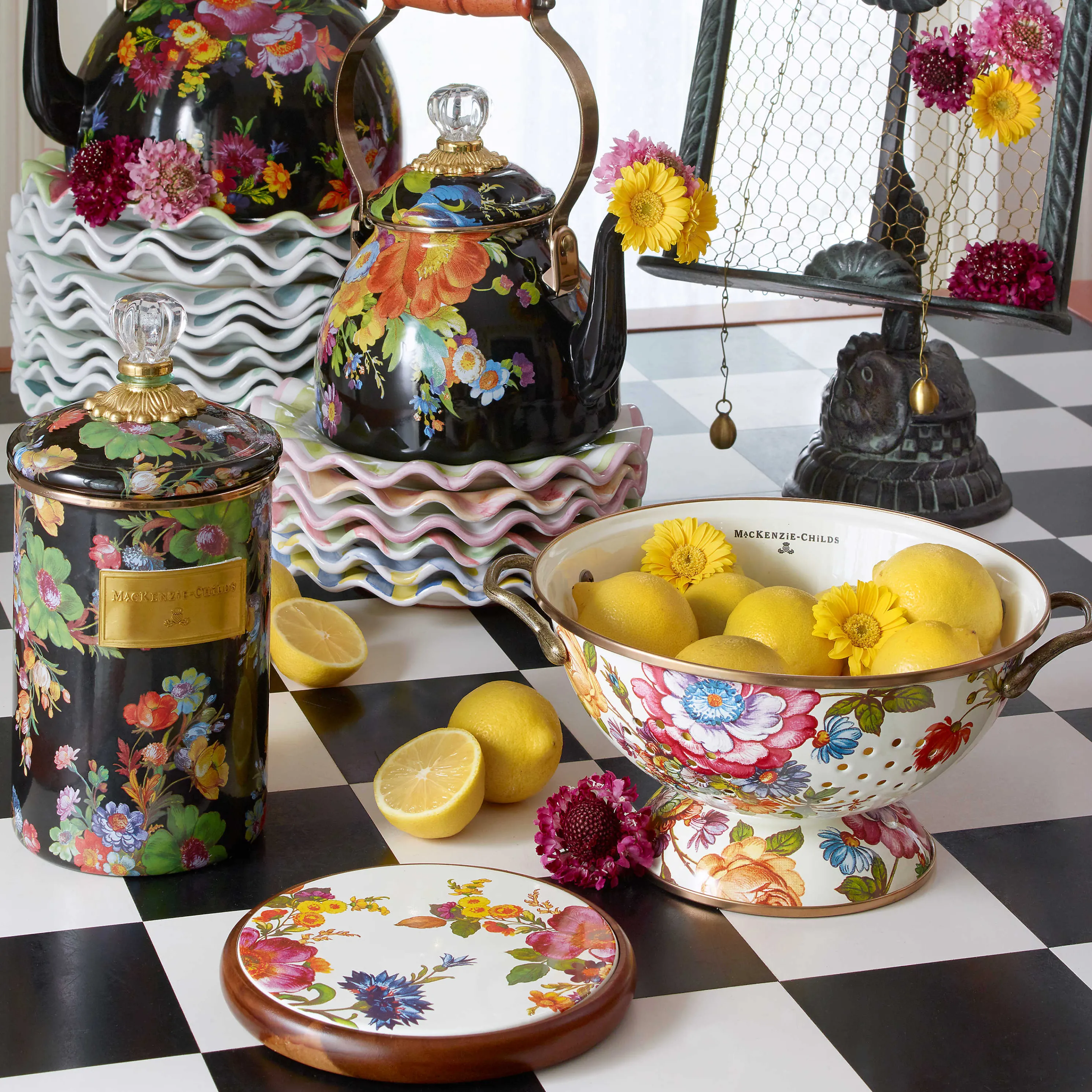 Flower Market Trivet - White