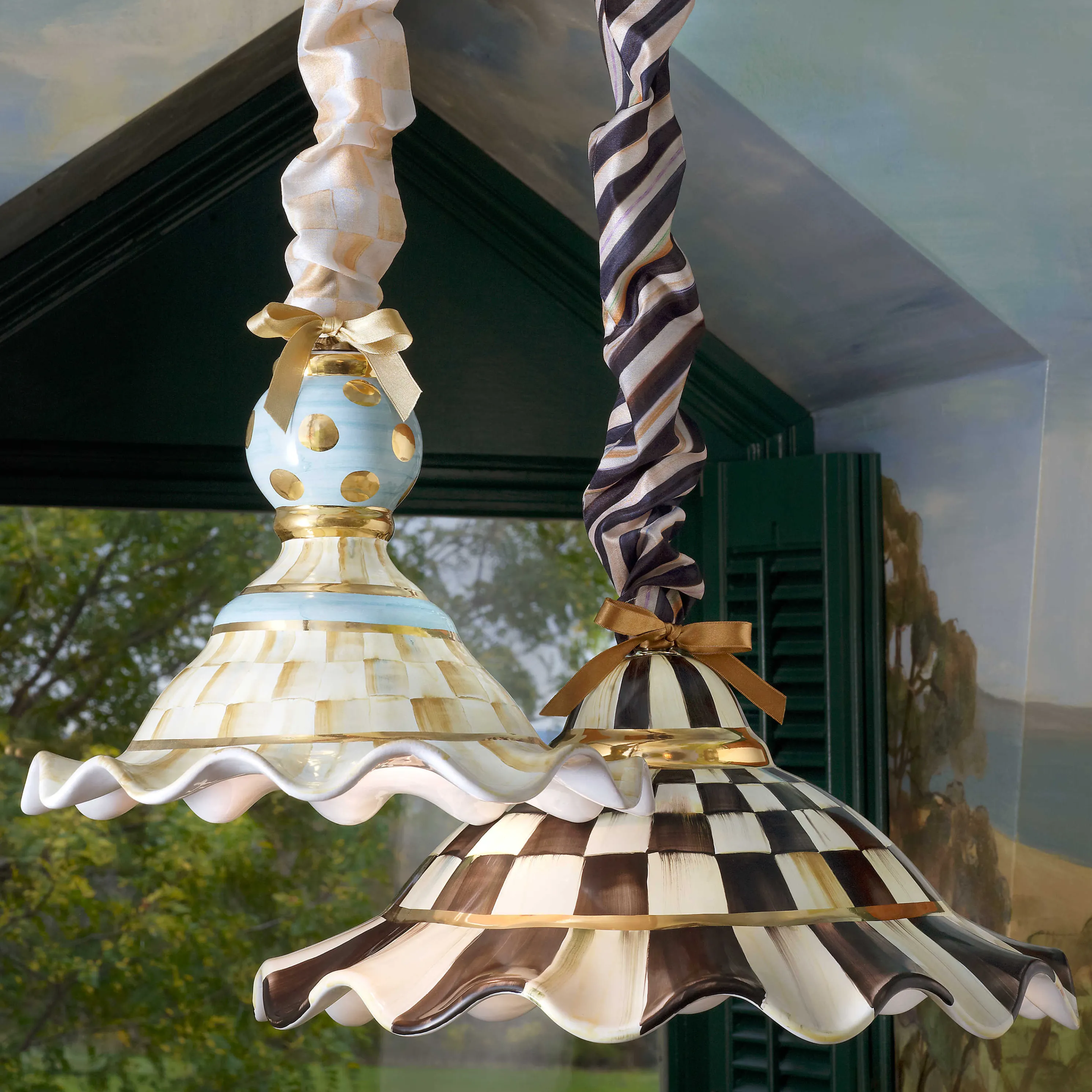 Fluted Hanging Lamp - Courtly Check