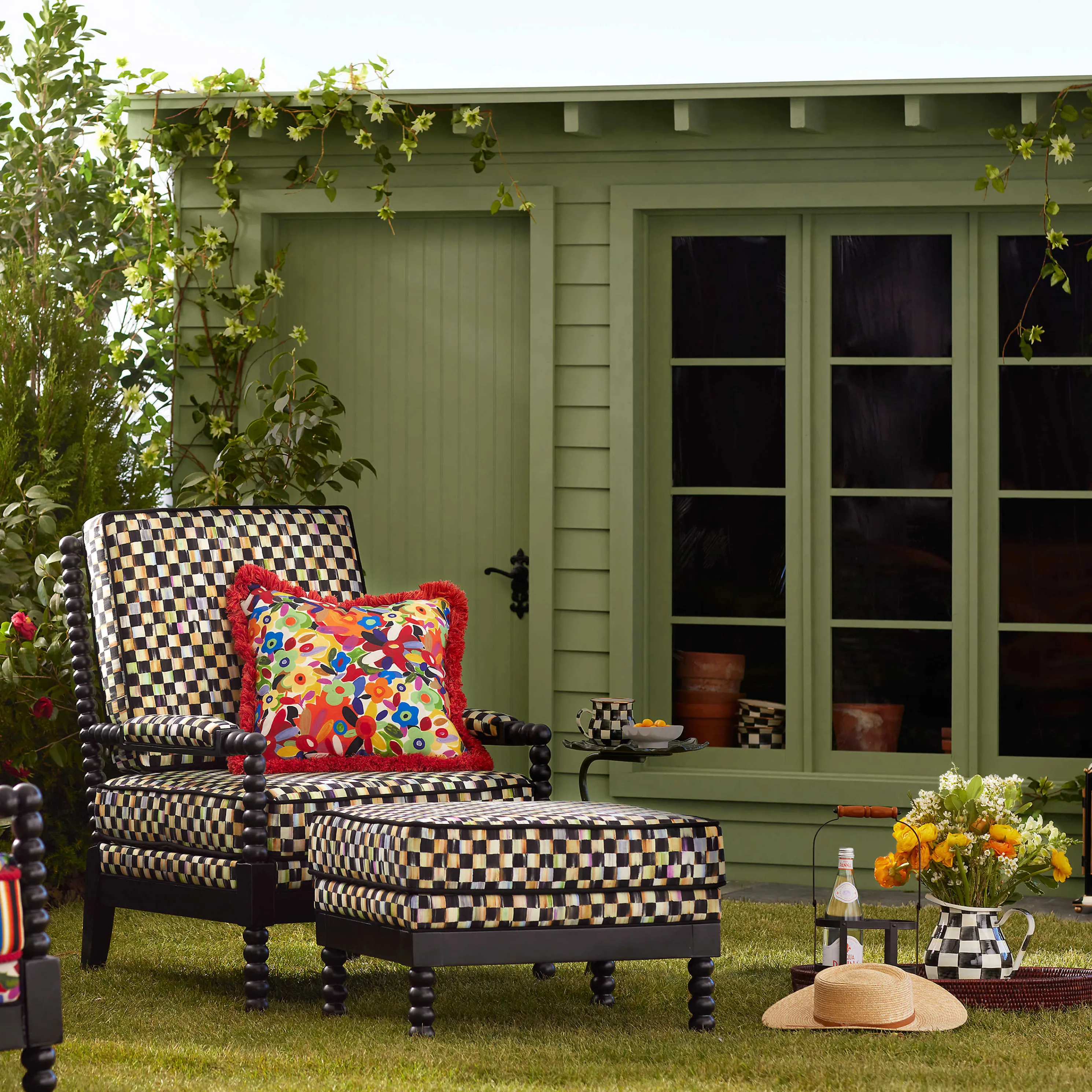 Spindle Check Outdoor Chair