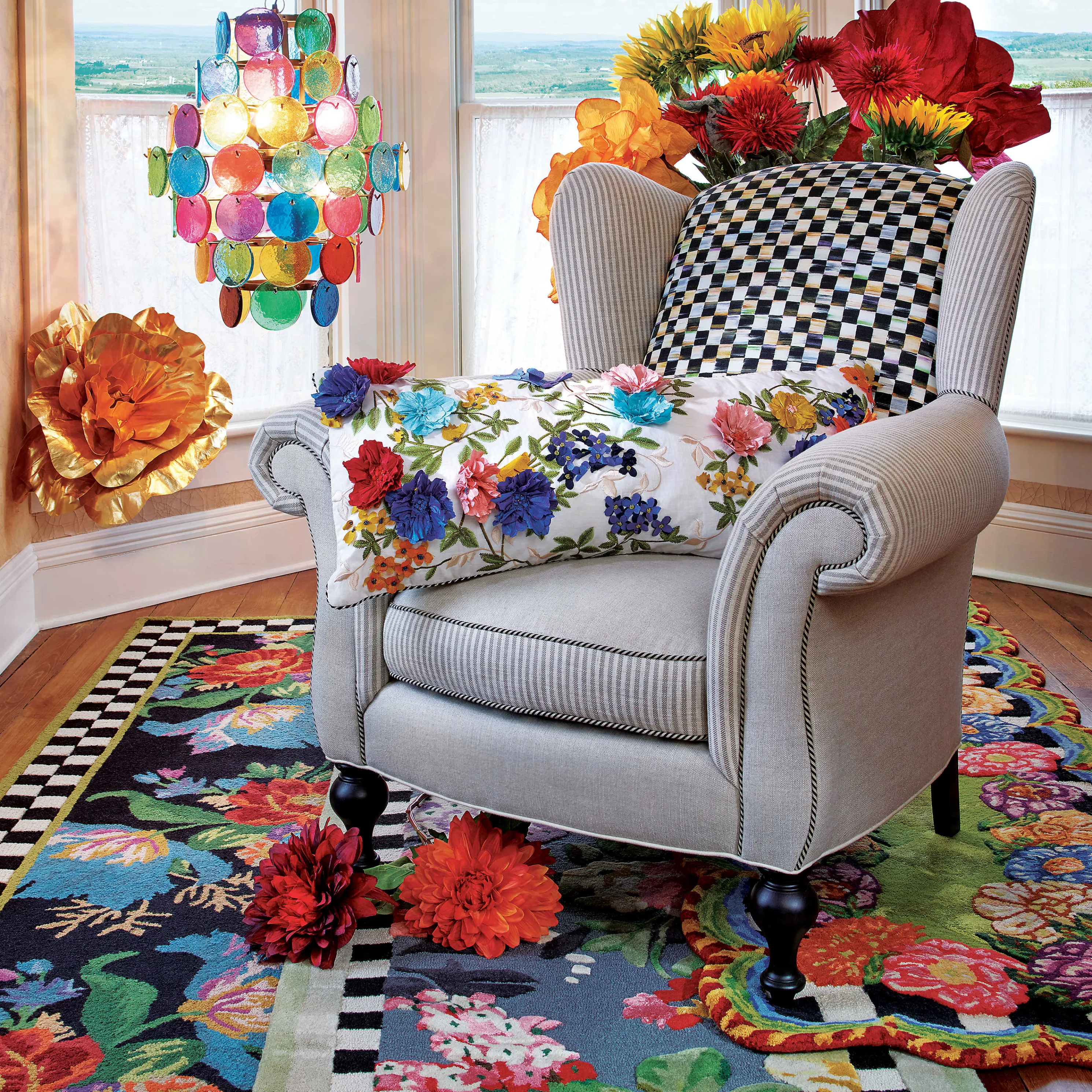 Tudor Rose Rug - 5' X 8'